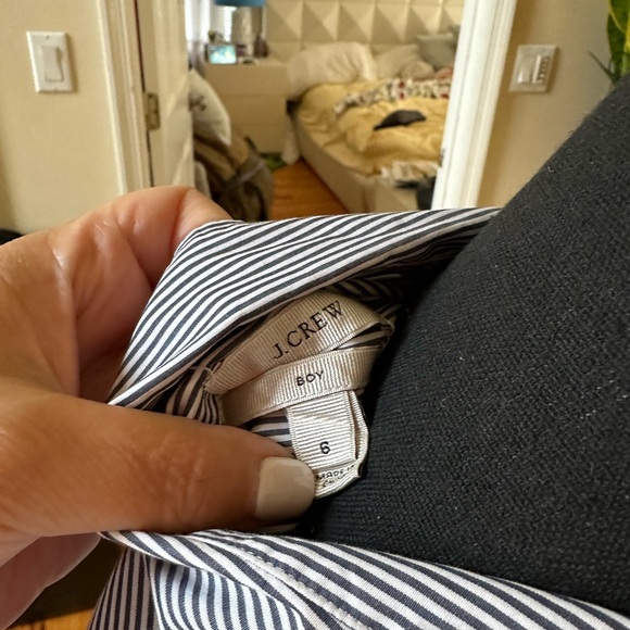 Stripe blouse size 6 - Picture 3 of 3